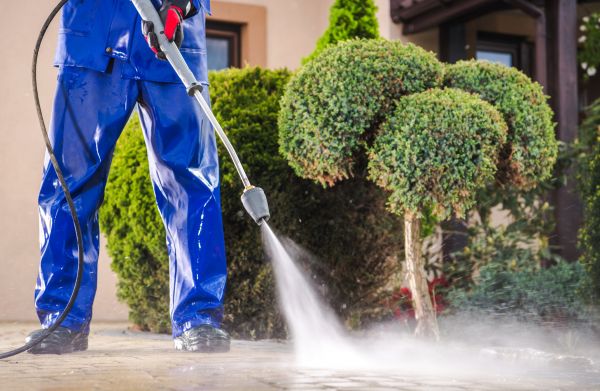 Driveway Cleaning in Sheboygan