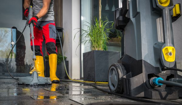 Commercial Pressure Cleaning in Sheboygan