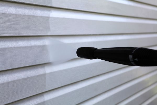Cost of Condo Siding Power Washing in Sheboygan
